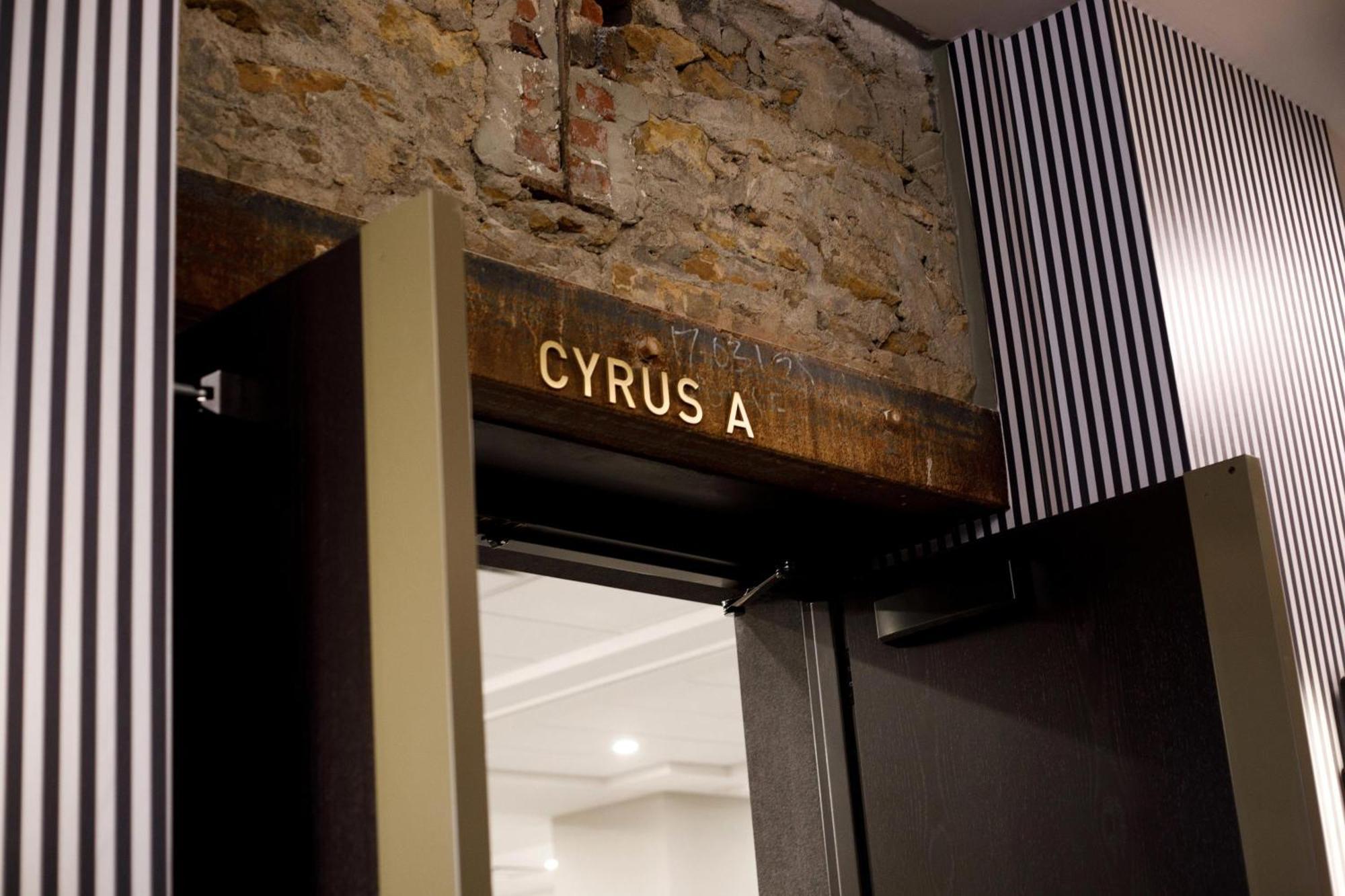 Cyrus Hotel, Topeka, a Tribute Portfolio Hotel Esterno foto